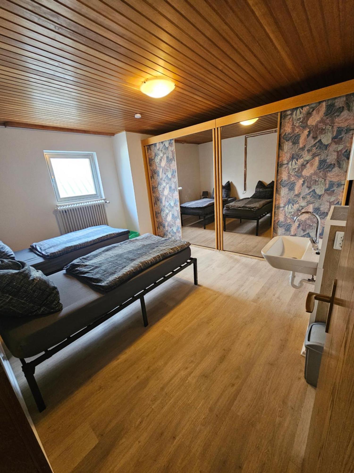 Gaestehaus Weisses Lamm - Monteurzimmer Nordhalben Extérieur photo